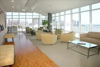 Cesar Suites At Harborside New York United States