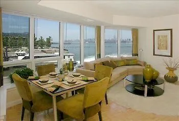 Hotel Cesar Suites At Harborside New York